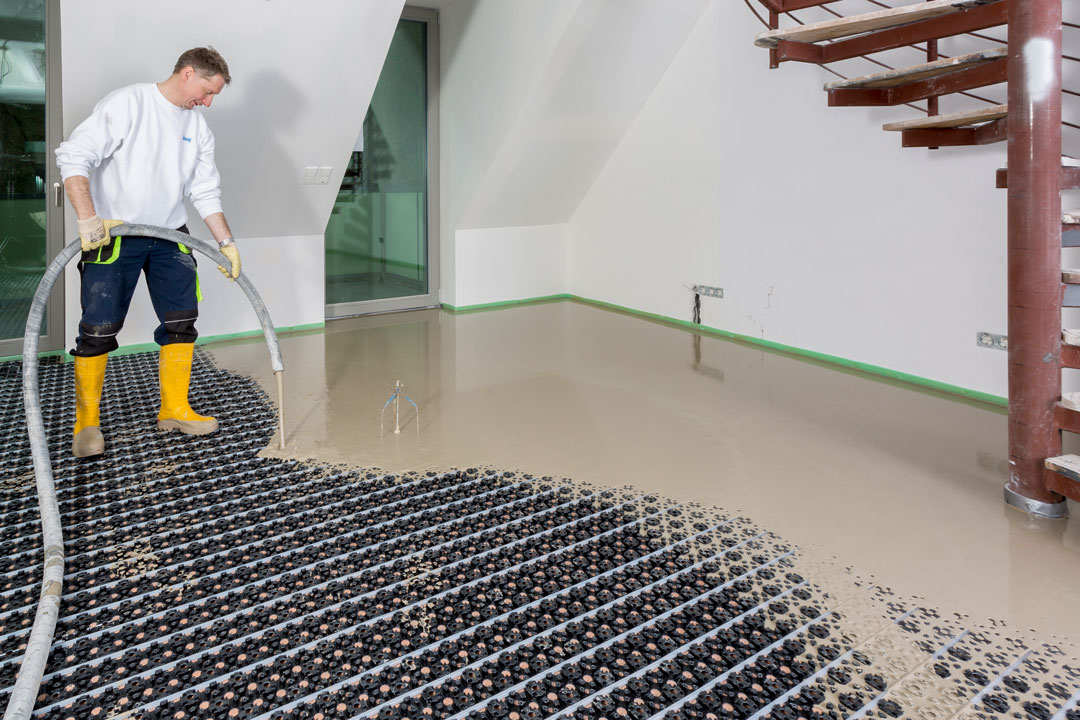 Dünnschichtige Estrichsysteme für Bauen im Bestand 