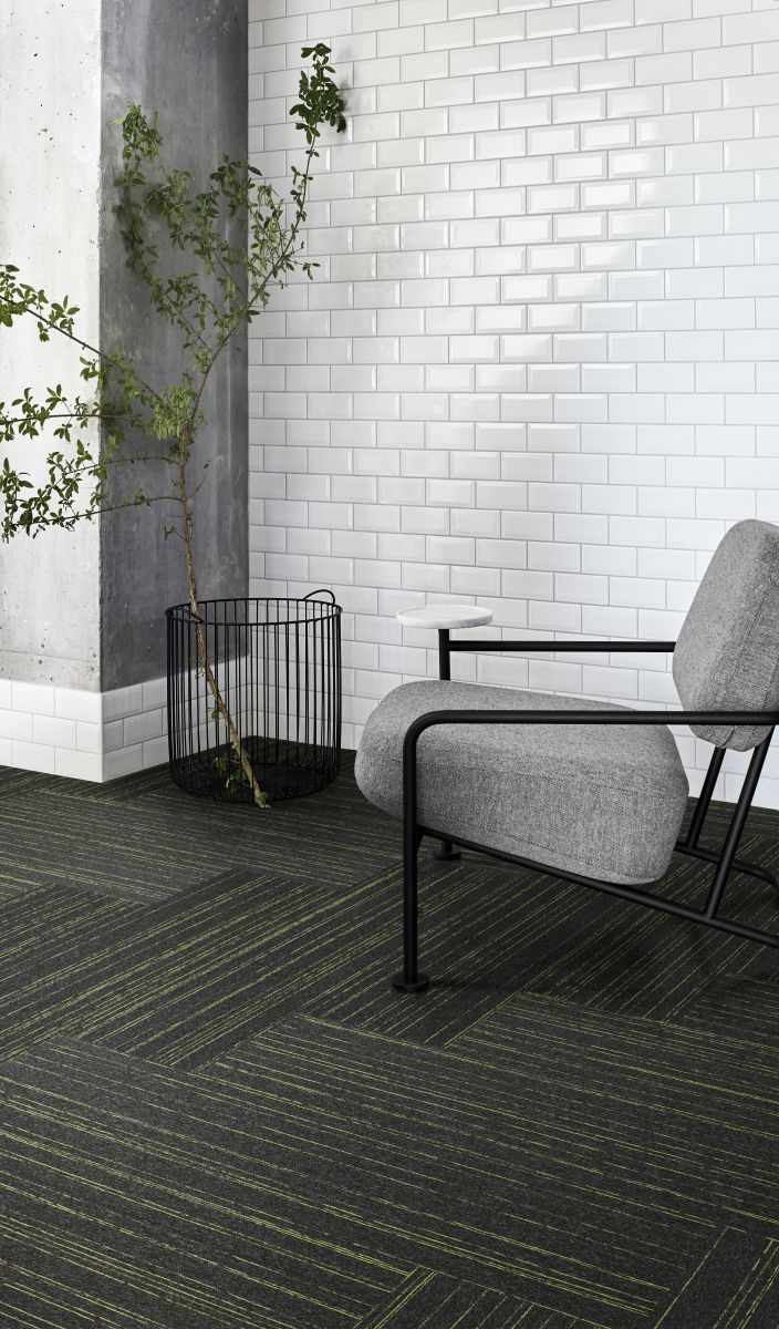 CO<span class="tief">2</span>-negative Teppichfliesen-Kollektion