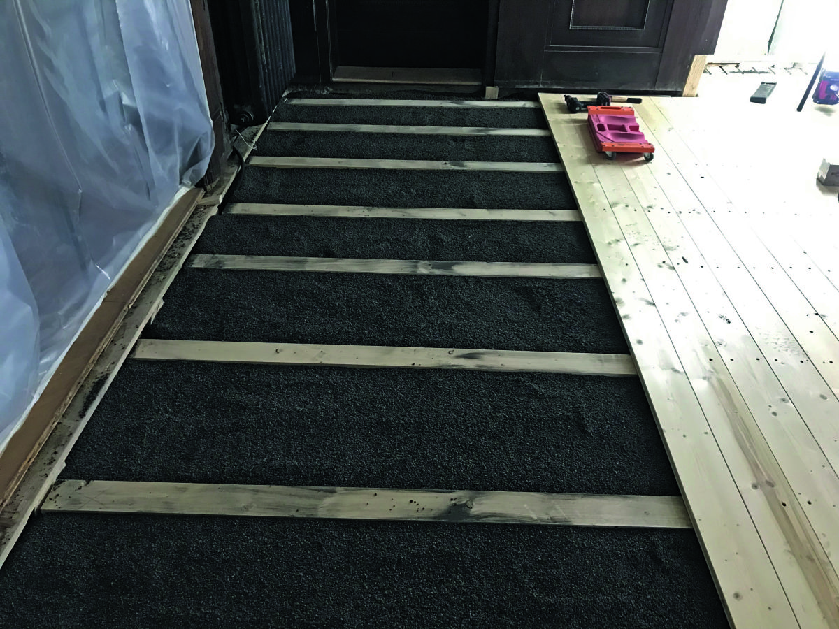 Rekonstruktion eines Tafelparketts nach Wasserschaden