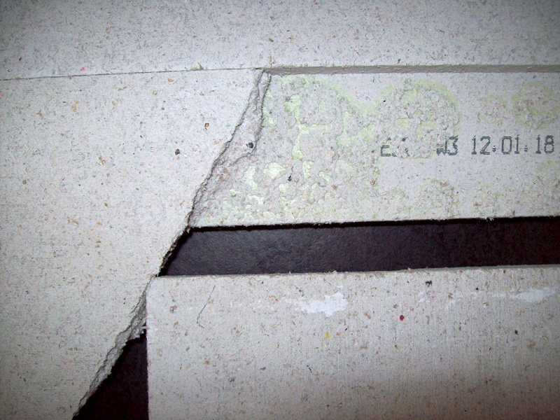 Trockenestrich unter Vinylbelag bewegt sich: Nur geschraubt und kaum geklebt