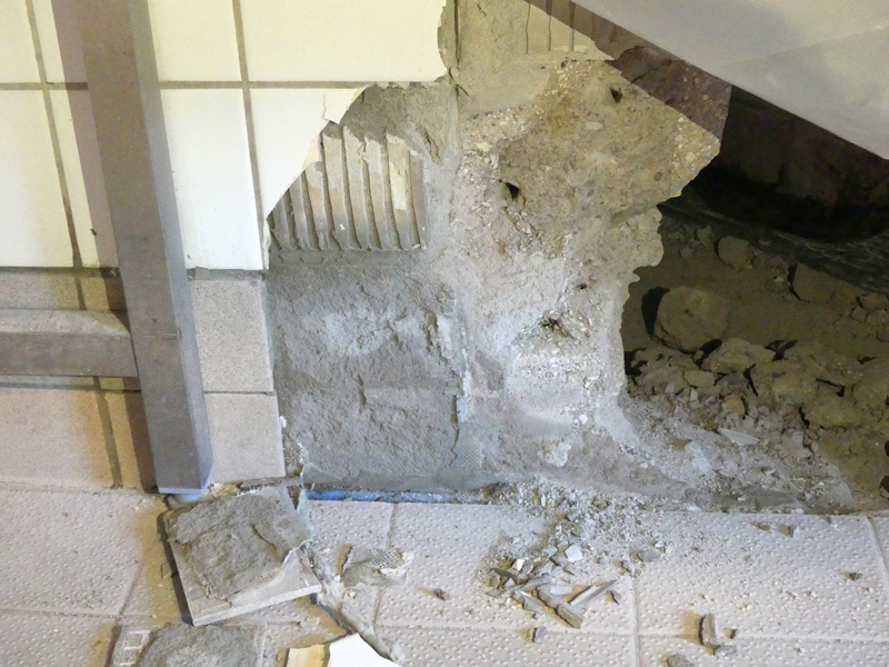 Kompletter Fußbodenaufbau durch Abwasser hinterlaufen