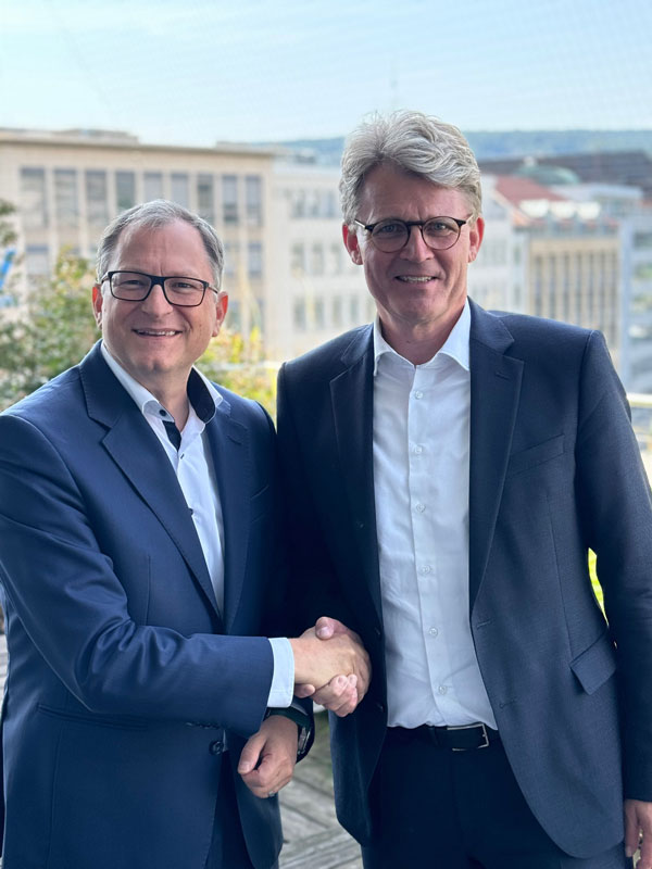 MHZ-Mutter Rhombus erwirbt Mehrheit an Interstil