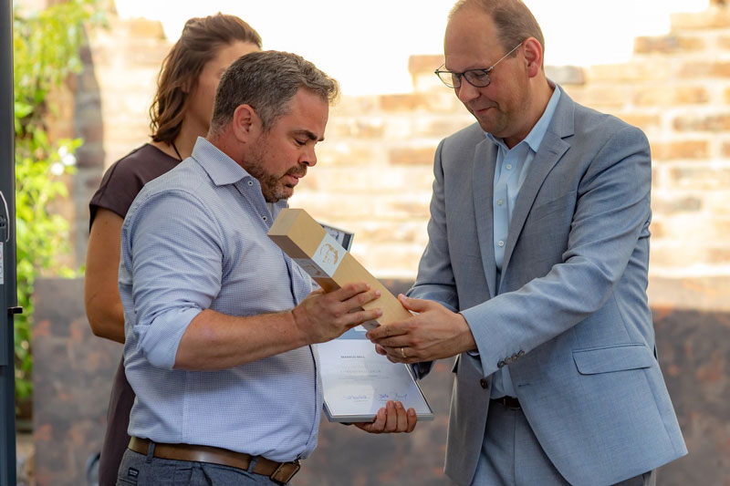 Jansen übergibt zweiten Ehrenpreis