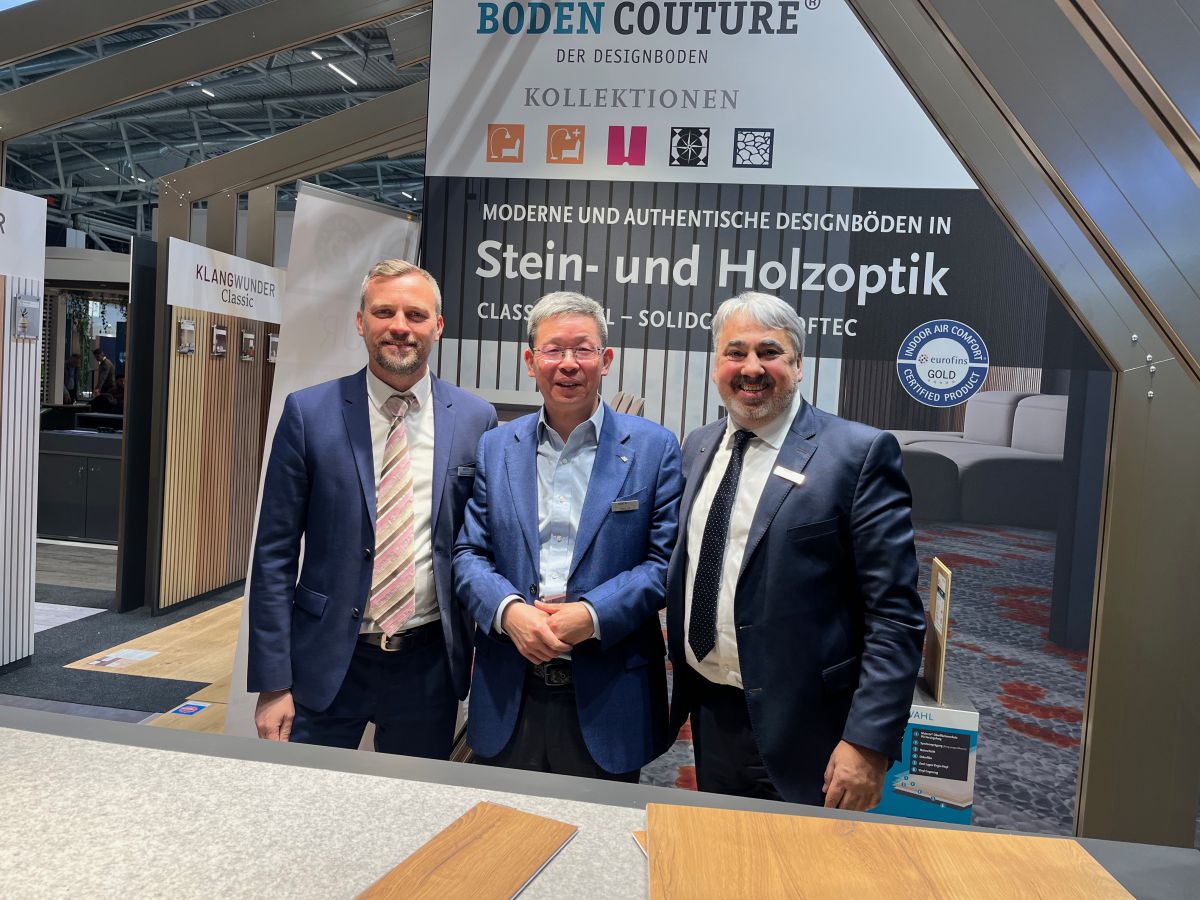 Joint Venture in China und "Teppich to go"