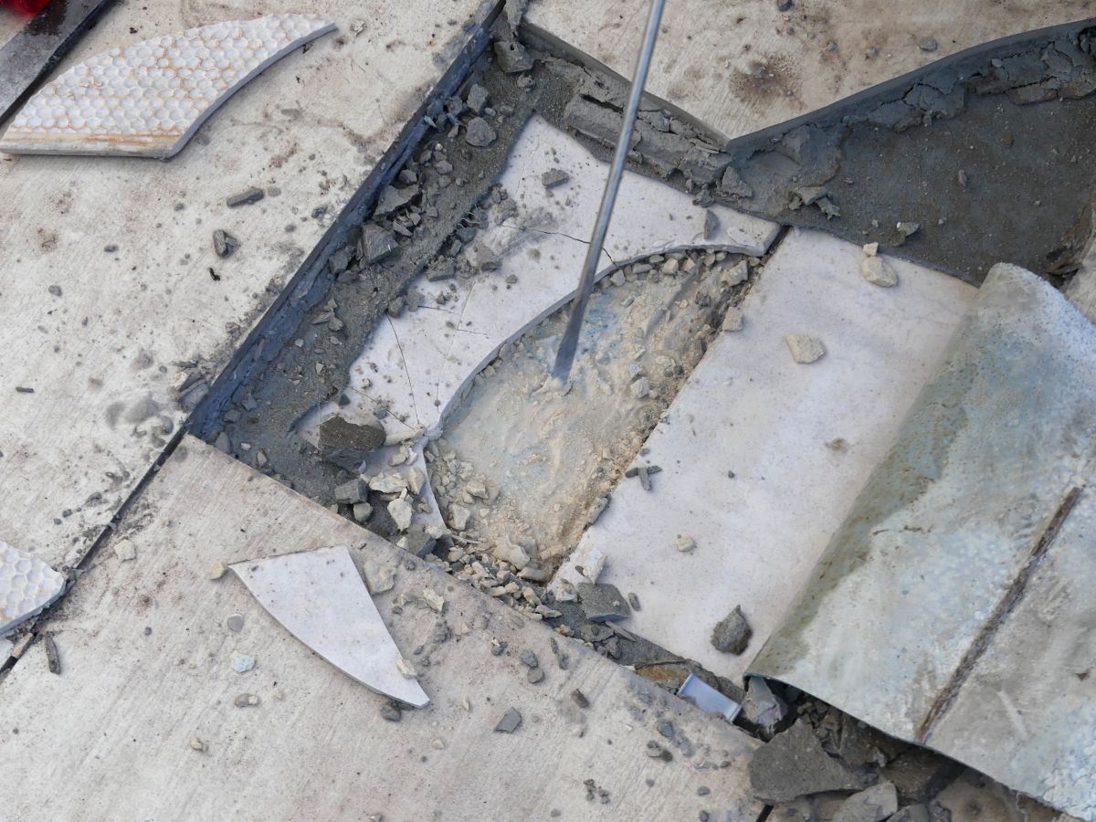 Fußbodenkonstruktion stand vollständig im Wasser