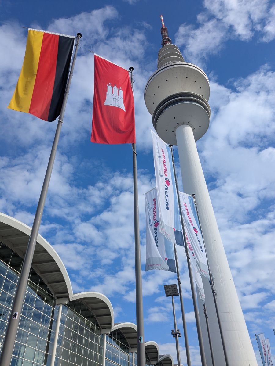 Mehr als 6.300 Besucher zog es in die Hamburger Messehalle A1, wo am 16. und 17. Mai 2025 die Mega Messe stattfand. Großhändler lockt über 6.300 Besucher nach Hamburg