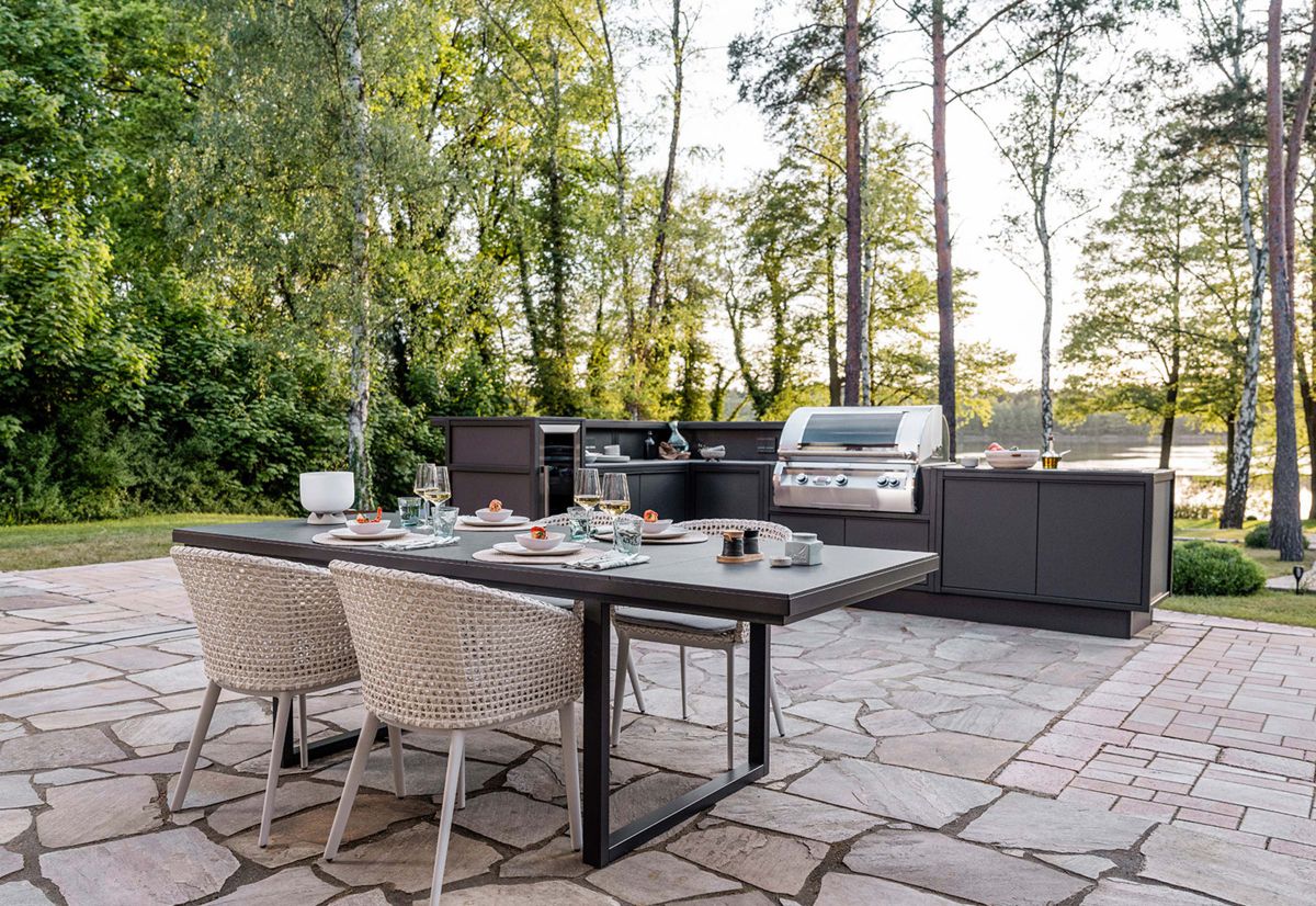 Outdoor-Trends 2025: Angesagt auf Terrasse und Balkon 