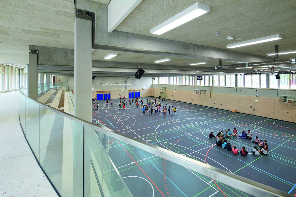 Nachhaltige Linoleumbeläge für Gymnasium