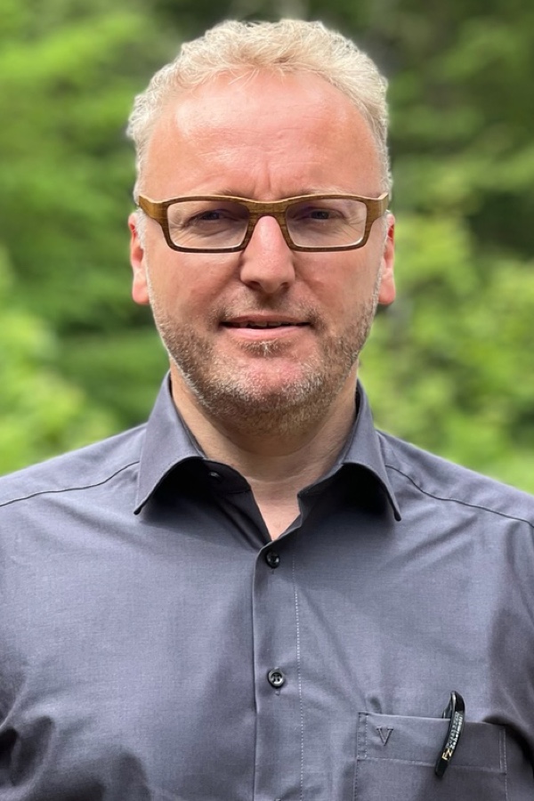 Bernhard Zehetmair Innung München/Oberbayern: Bernhard Zehetmair folgt auf Obermeister Peter F. Fendt