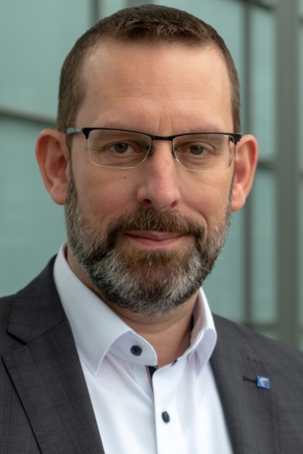 Arno Reich Deutsche Messe: Reich Geschäftsbereichsleiter und Mitglied der Geschäftsleitung