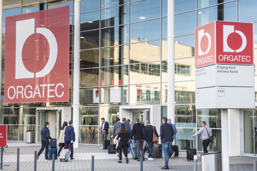 Die Orgatec findet in Köln vom 22. bis 25. Oktober 2024 statt. Orgatec 2024: Kürzer und mit neuem Konzept