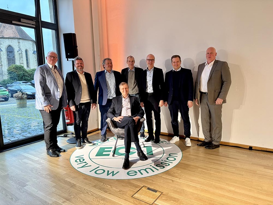 Vorstand der GEV: Hartmut Urbath (Leiter Technischer Beirat), Hanspeter Bressa, Vorsitzender Stefan Neuberger, Geschäftsführer Klaus Winkels, Dr. Norbert Arnold, Vize-Vorsitzender Dr. Uwe Gruber, Dr. Markus Stolper und Dr. Frank Gahlmann. GEV: Stefan Neuberger als Vorsitzender bestätigt