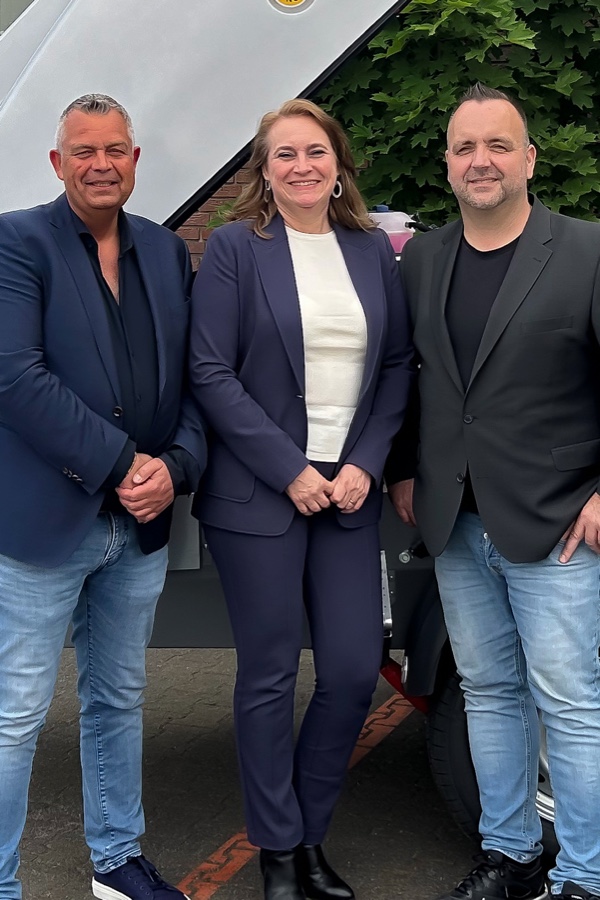 Die neue Geschäftsführung von GB Machines: Bart Nijhoff, Sandra Peeters und Ralf Hannibal. Bremat übernimmt GB Machines