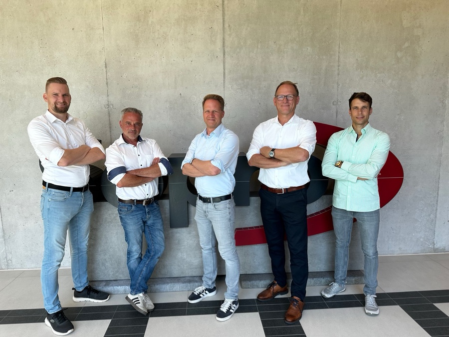 Jochen Henrich, Patrick Altenhofen, Björn Rosenau, Mario Sommer und Oliver Beege Sopro Bauchemie: Technik neu aufgestellt