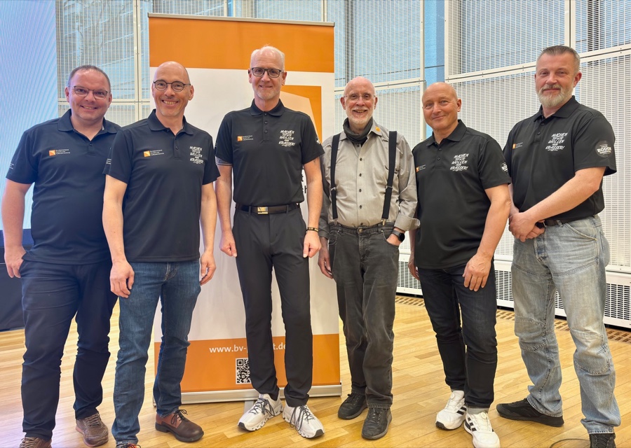 Der alte und neue BVPF-Vorstand: Stephan Ankert, Dominik Kison, Manfred Weber, Ralf Wollenberg, Holger Wiehle, Tobias Michalak. Es fehlt Thimo Dätsch. BVPF-Vorstand einstimmig bestätigt